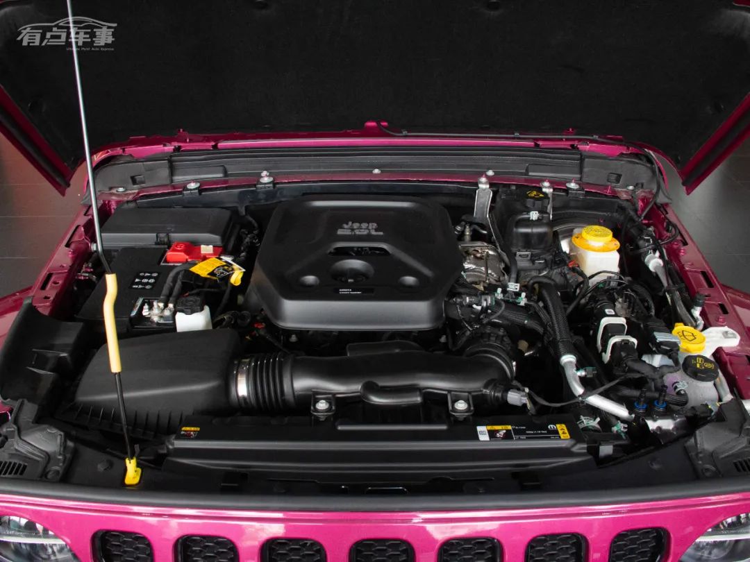 jeep牧马人高地版越野测试,硬核硬派越野车