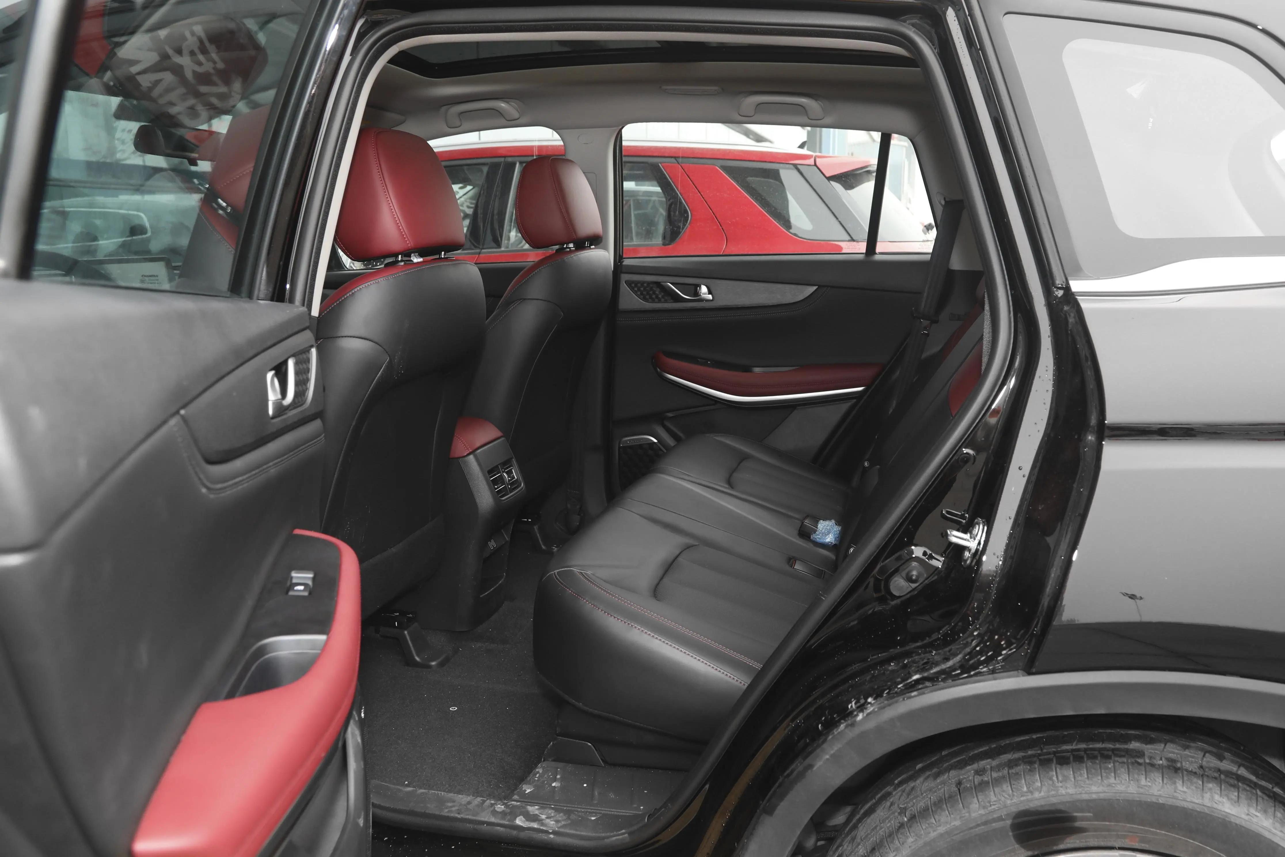 新款长安cs75高端大气上档次,瑞虎8和长安cs75plus哪个空间大