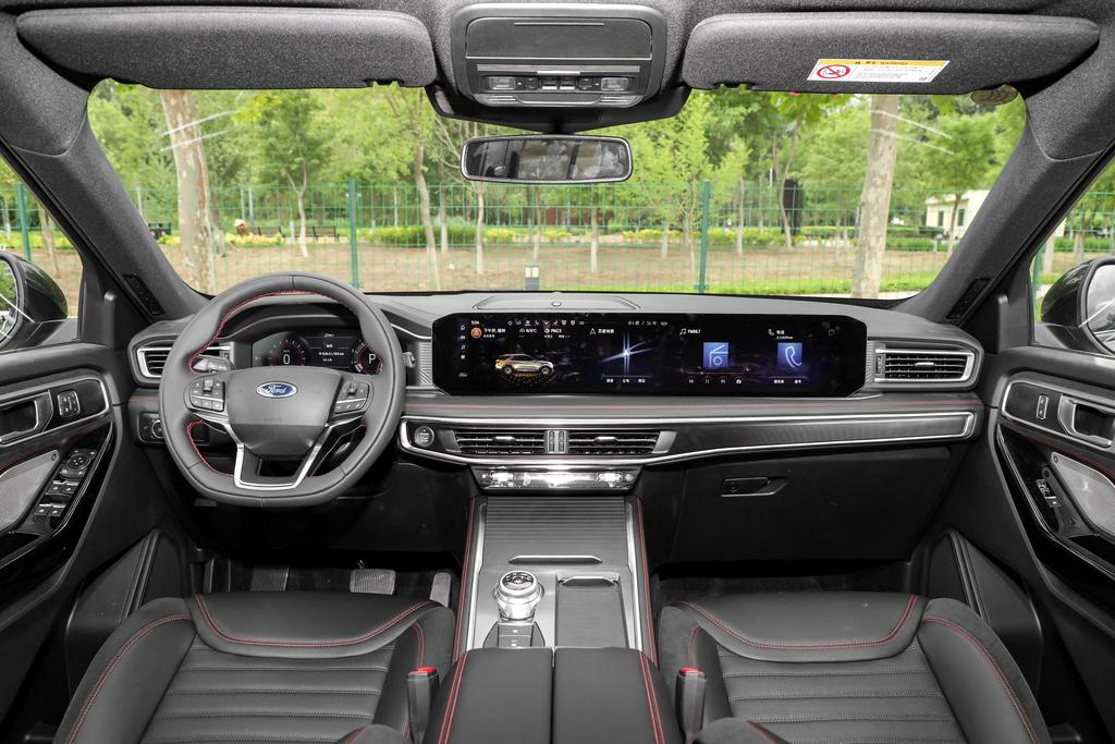 第六代探险者豪华游艇,陆上游艇探险者