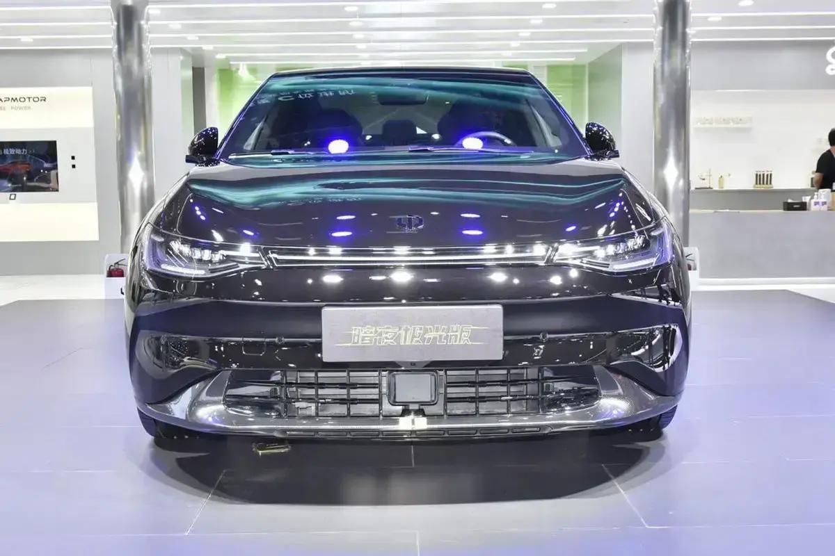 预售18万起零跑c01开启预售,不到15万落地买什么车