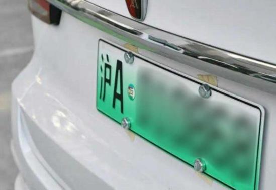 闪银灰沃尔沃xc60t8,沃尔沃xc60t58挡