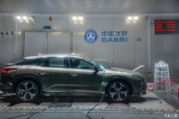 凡尔赛c5xfm版上市,凡尔赛c5x与途岳比较哪个好