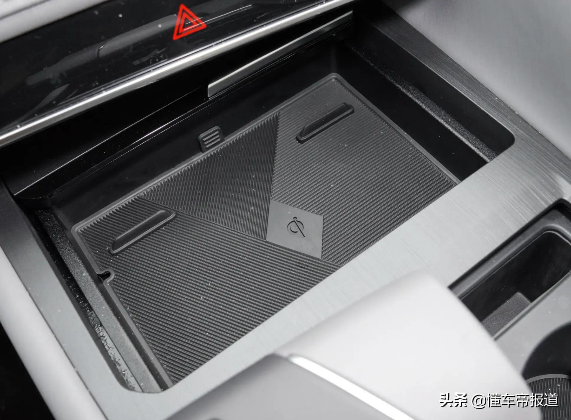 长安cs55plus和cs75plus,长安cs75plus1.5t自动豪华版