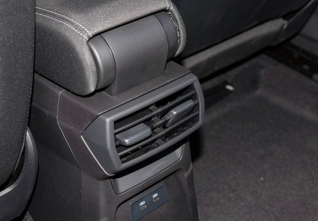 2022款奥迪A3进取运动型35TFSI，与朗逸差6万，1.4T变速箱相同？