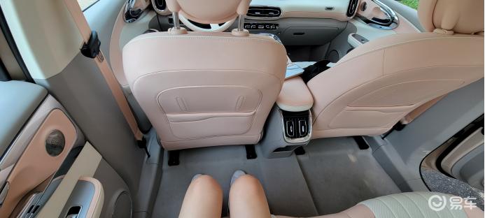 专属女性座驾欧拉芭蕾猫迎光而来,欧拉芭蕾猫只为女性专属