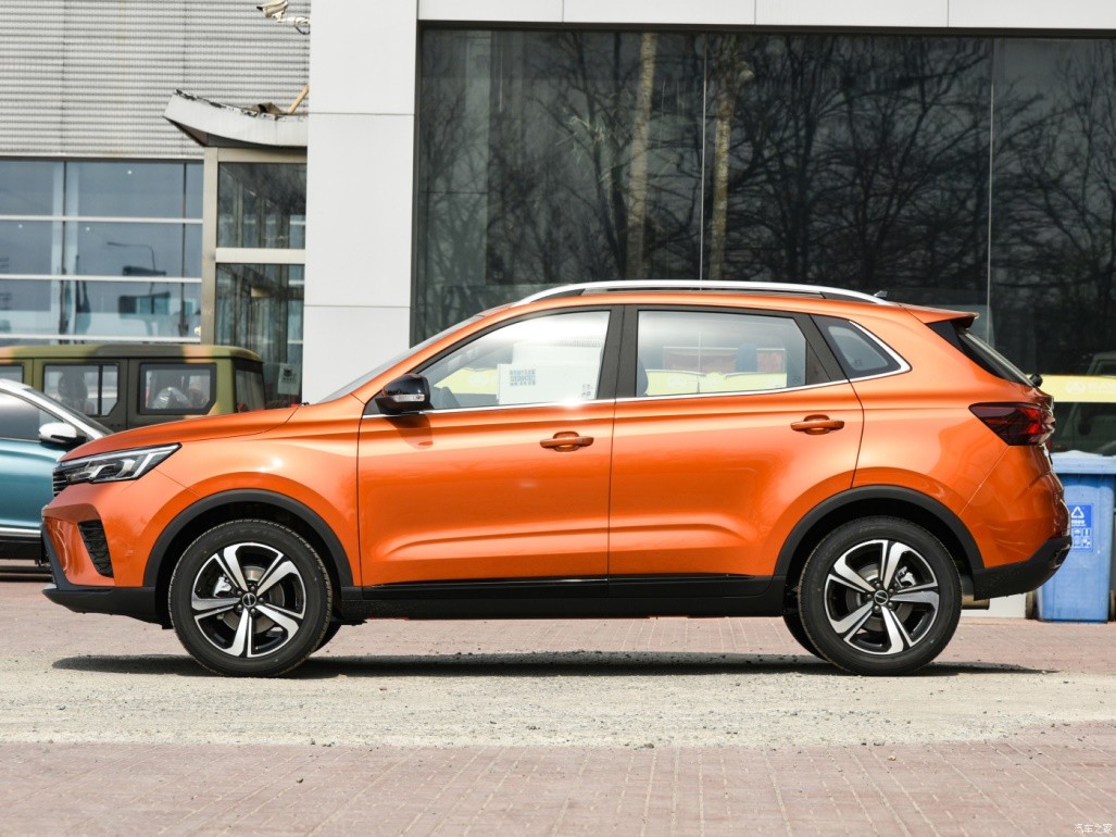 荣威龙猫混动版油耗实测,荣威龙猫测评