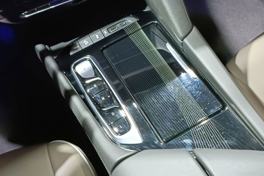 大众揽境与别克昂科旗怎么选,别克昂科旗与大众揽境该怎么选