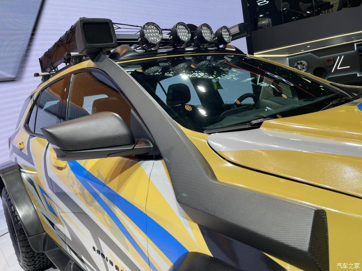 雪佛兰探界者驰界版越野视频,雪佛兰探界者改装后备轮胎