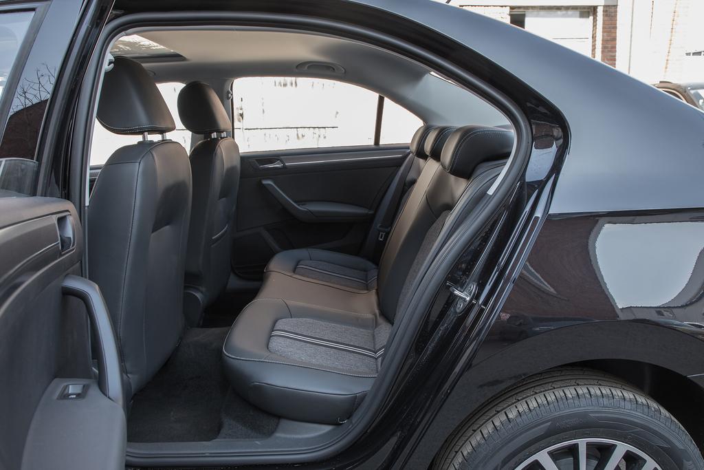 21款桑塔纳车咋样,大众桑塔纳19款和21款区别