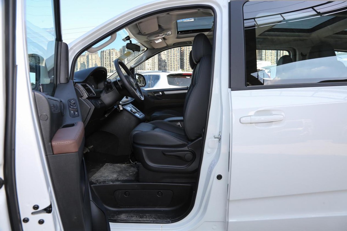 14.59万的车落地多少钱,14.39万元汽车落地价