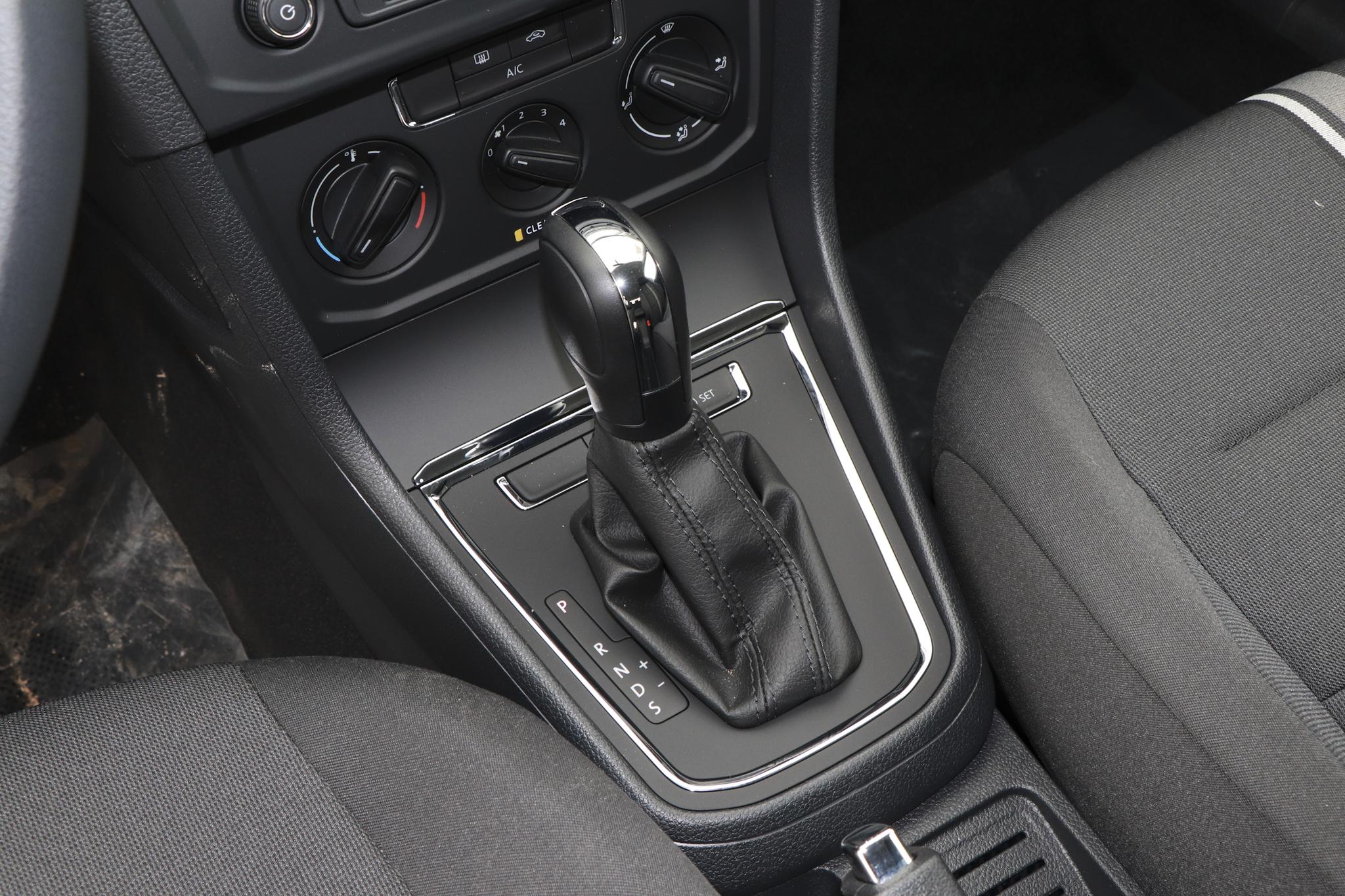 大众c-trek蔚领驾驶感受,12万内能买到哪些瓦罐旅行车