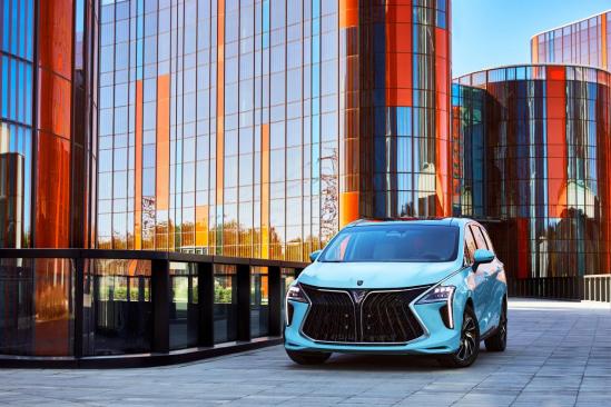 风行游艇or传祺M6谁是MPV安全性扛把子