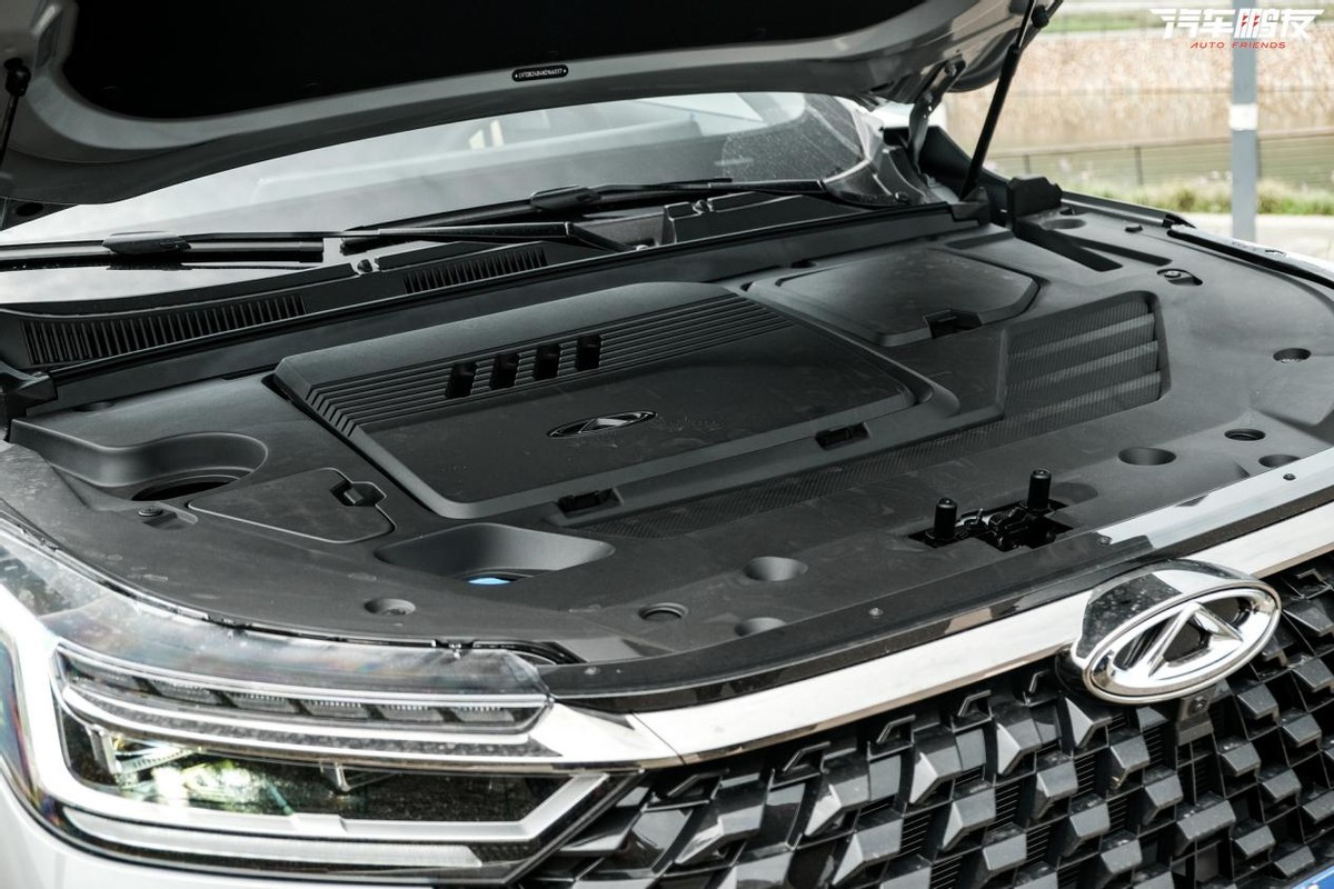 奇瑞瑞虎8pro巅峰版试驾五座,奇瑞瑞虎8pro四驱顶配深度试驾