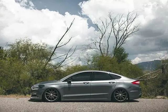 蒙迪欧改低趴违法吗,蒙迪欧致胜低趴改装案例