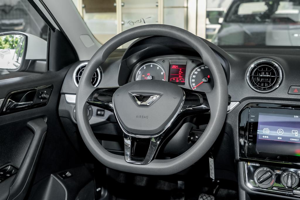 经常跑高速便宜好开的suv,新款捷达va3车主用车真实感受