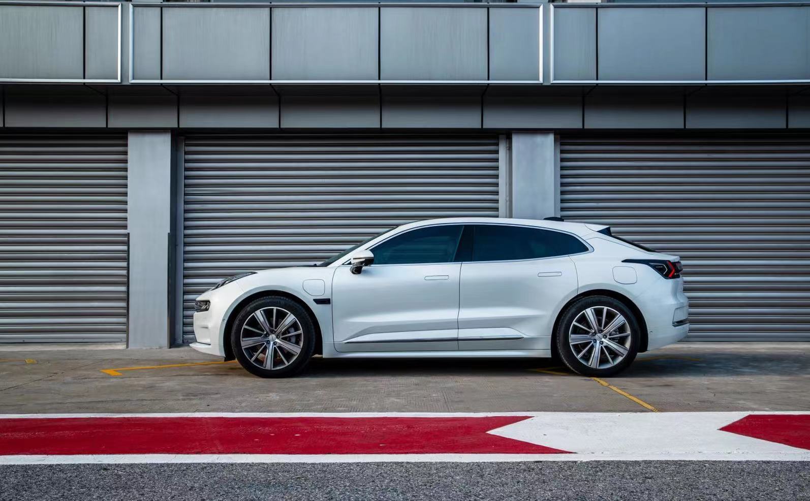 最新极氪001问题反馈,极氪001三电终身质保值多少钱