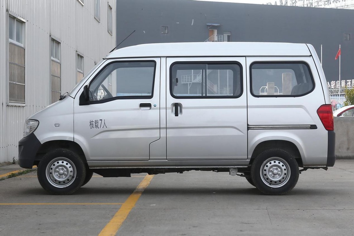 个人买货运版五菱之光有什么弊端,新的五菱之光最便宜多少钱