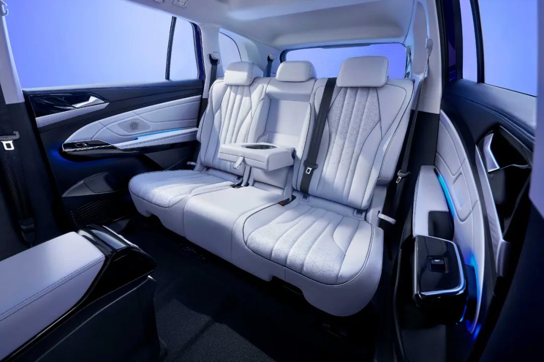 大众id6x贯穿尾灯多少钱,大众id6logo发光怎么打开