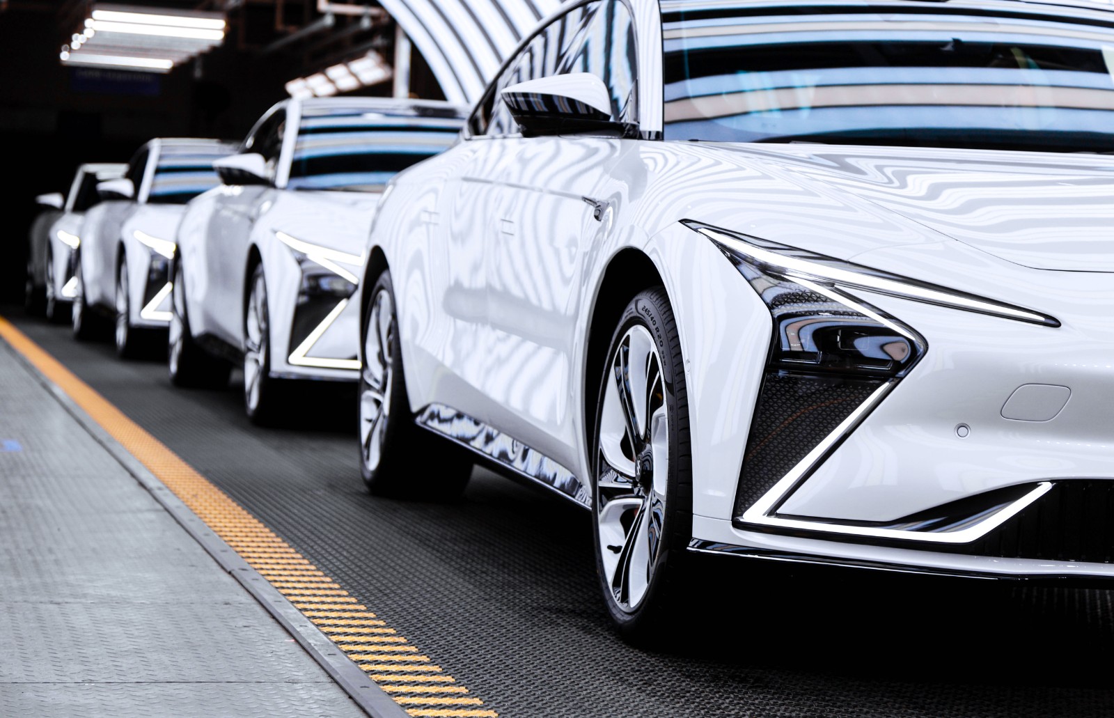 汽车也“burnin”，智己L7的“数据煲机”到底是啥？