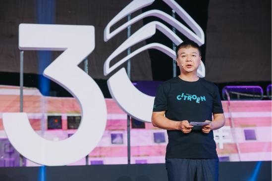 以客户为中心以创新为动力,以客户为中心以服务为导向