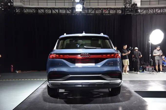 奥迪q62023燃油款落地多少钱,奥迪q6对比奥迪q7