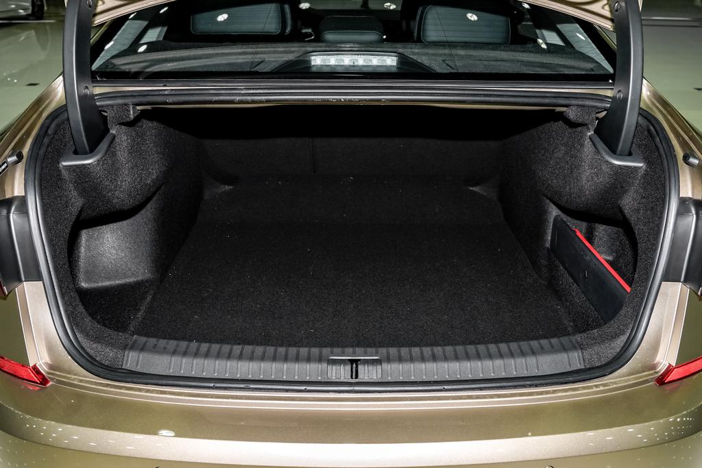 b级车新标杆实力诠释高价值,11款新帕萨特b级