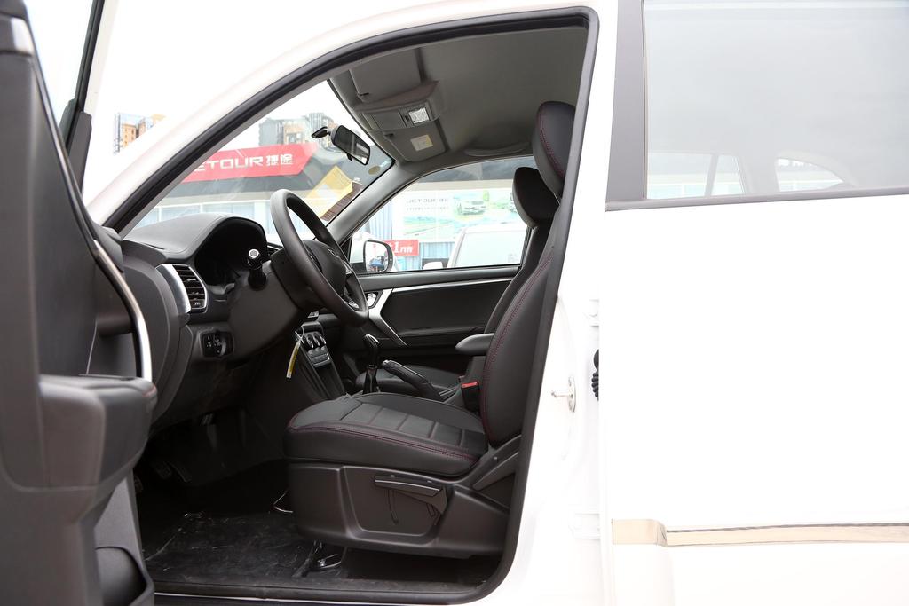 瑞虎3现车优惠多少,奇瑞瑞虎3xplus自动高配落地报价