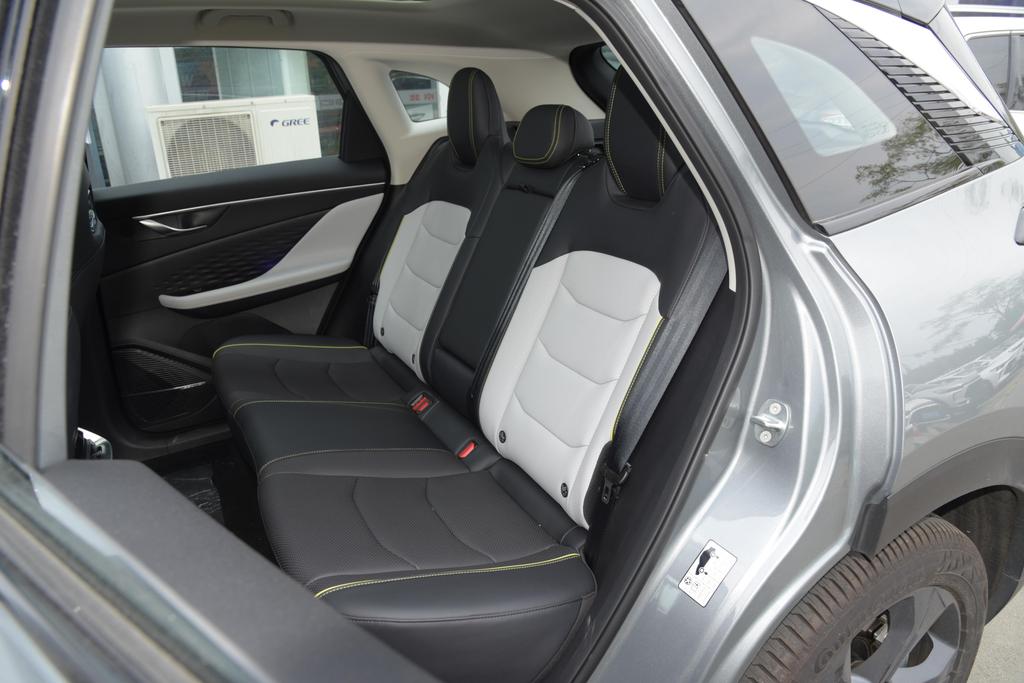 北汽魔方算不算冷门车,全新一代北汽魔方