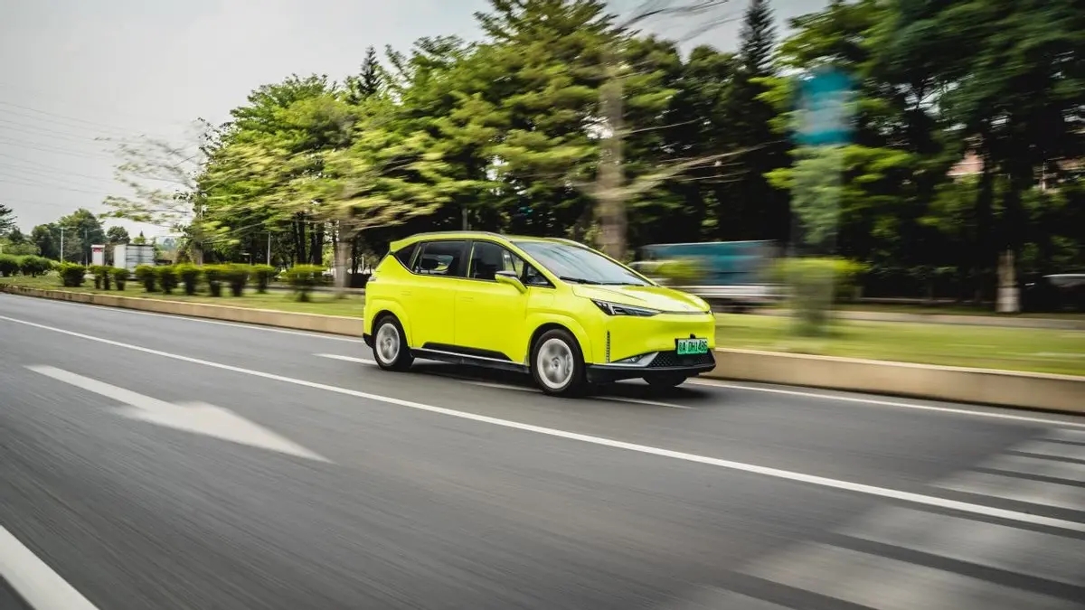 合创z03潮酷版620公里全款多少钱,13.28万起的2022款合创z03怎么选