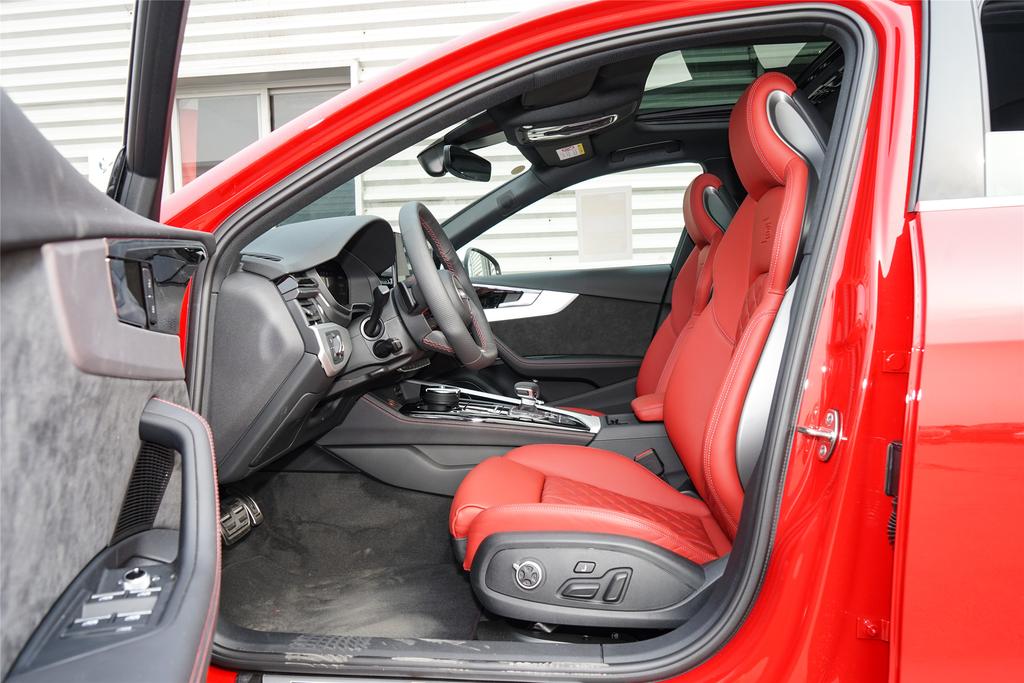 哈尔滨奥迪s店奥迪报价,南京奥迪s4最新价格