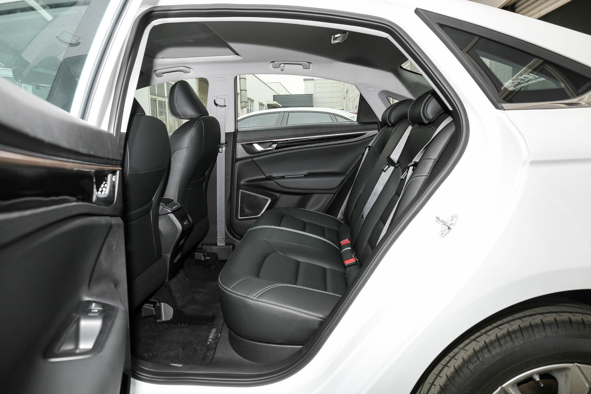 吉利帝豪gl2020值得购买吗,吉利帝豪gl2022款黑将军