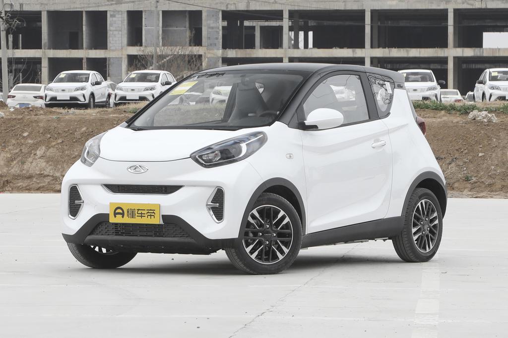 配造型凌厉的前保险杠显得运动,黑前保险杠配什么颜色中网