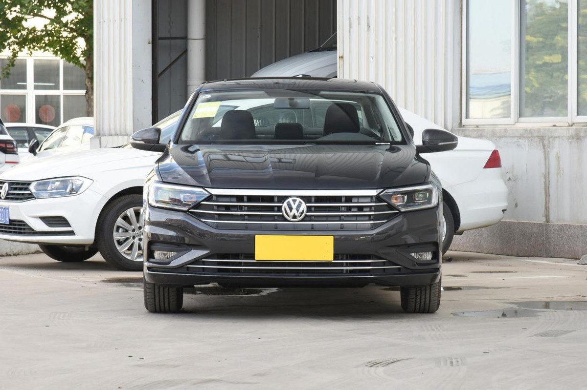 大众速腾1.4t舒适版外观测评,全新大众速腾1.4t中配试驾