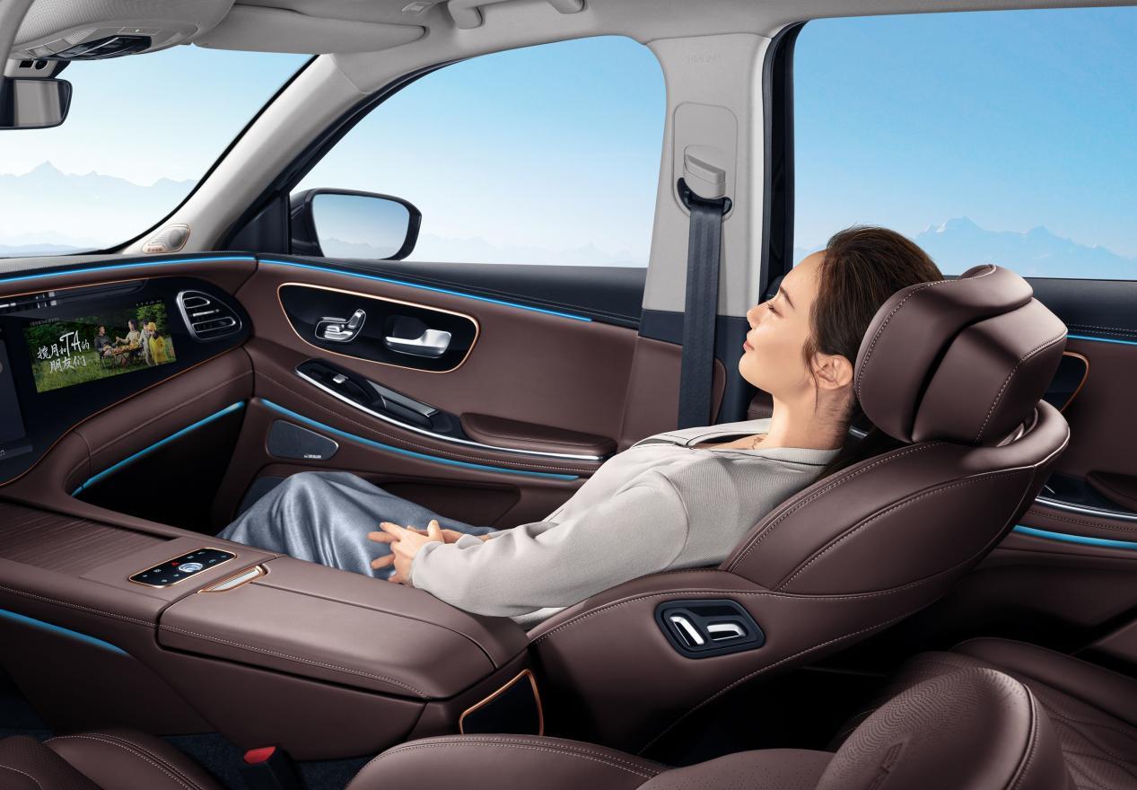 揽月带您一起去露营,全新一代揽月露营自驾