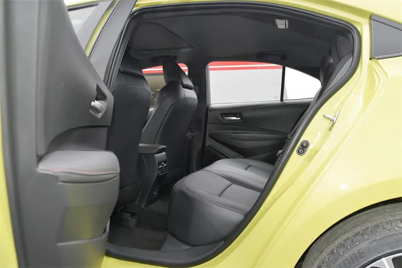 新款宝来对比雷凌豪华,雷凌1.2t和宝来1.5l哪个省油