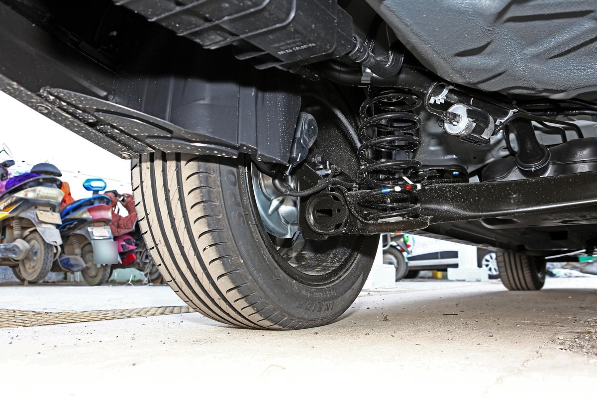 百公里油耗6.7L，每月花费1614元，奕炫GS全面解析