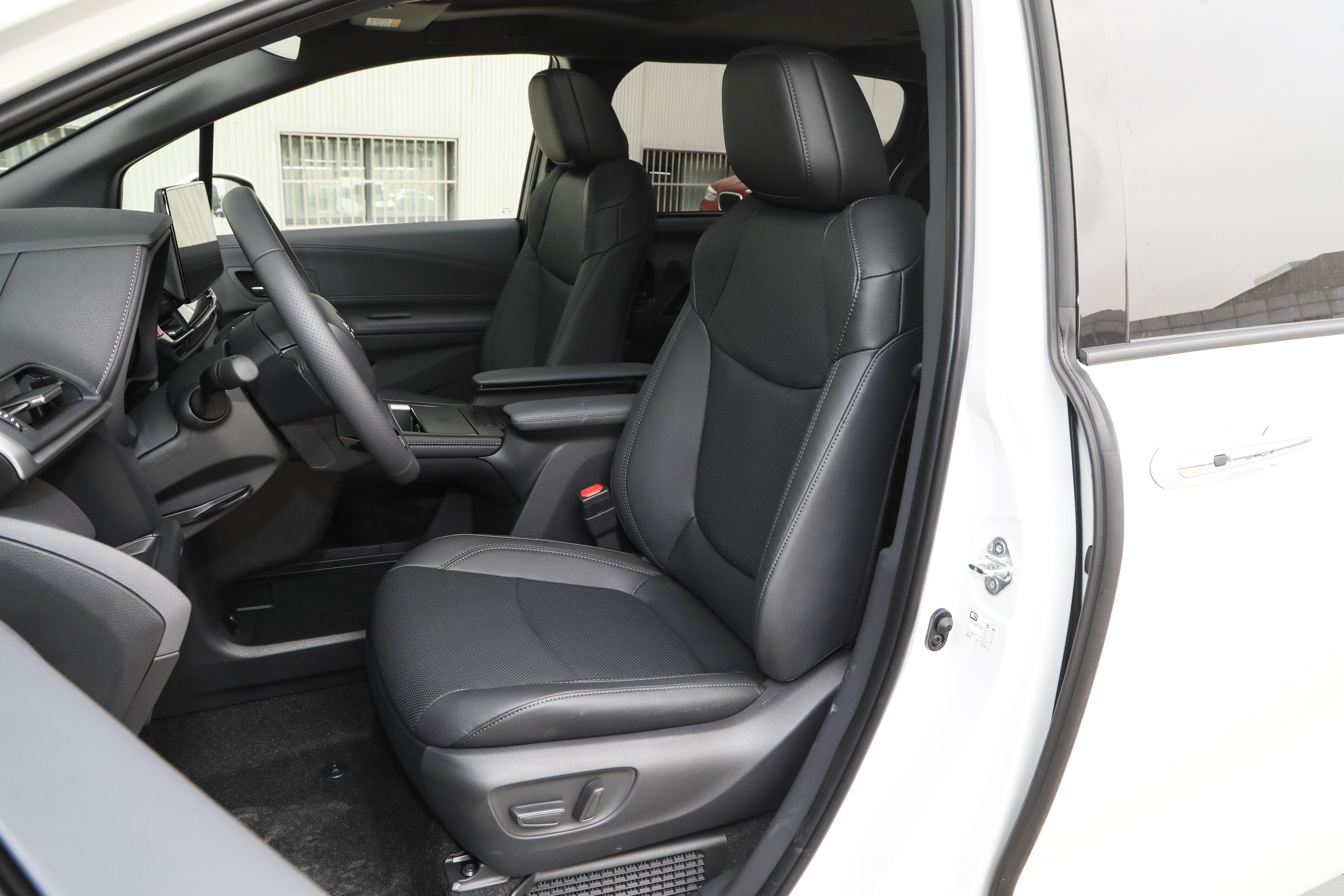 未走豪华路线，以家用出行为主，丰田赛那有哪些特点？