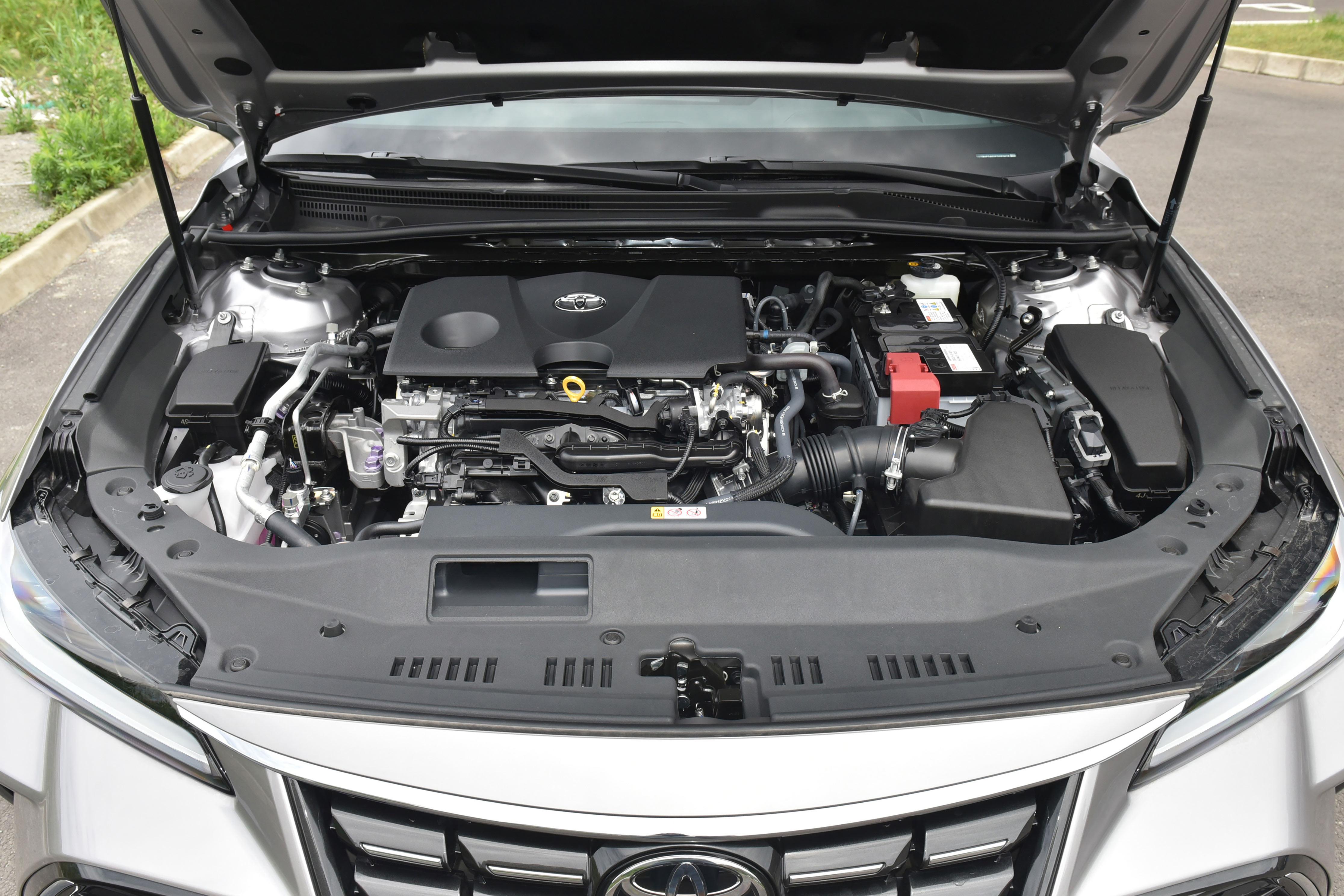 一汽丰田亚洲龙2.5进取版试驾,一汽丰田亚洲龙2.5双擎豪华版试驾