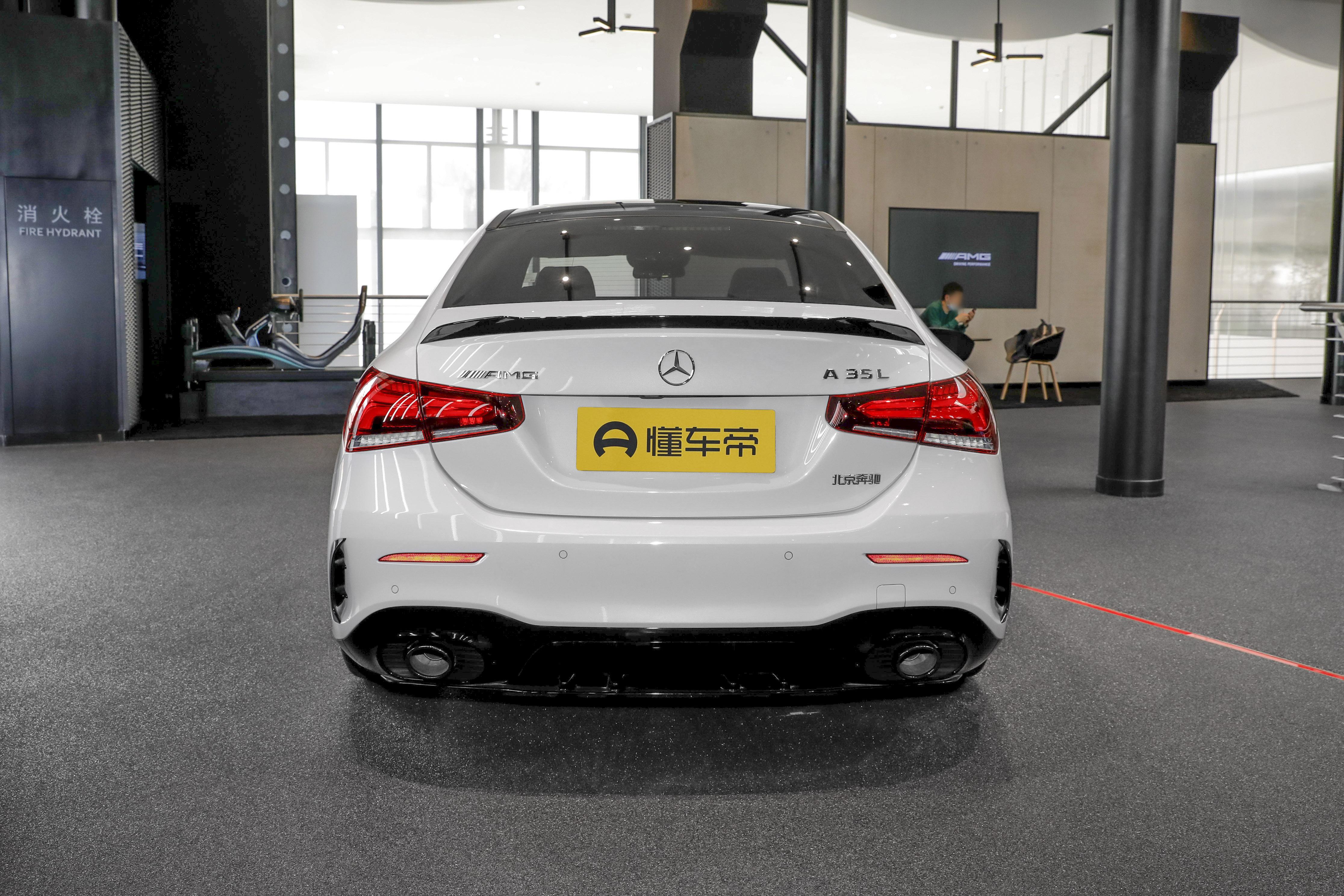 百公里加速9.8秒的车好吗,百公里加速4.9秒的车