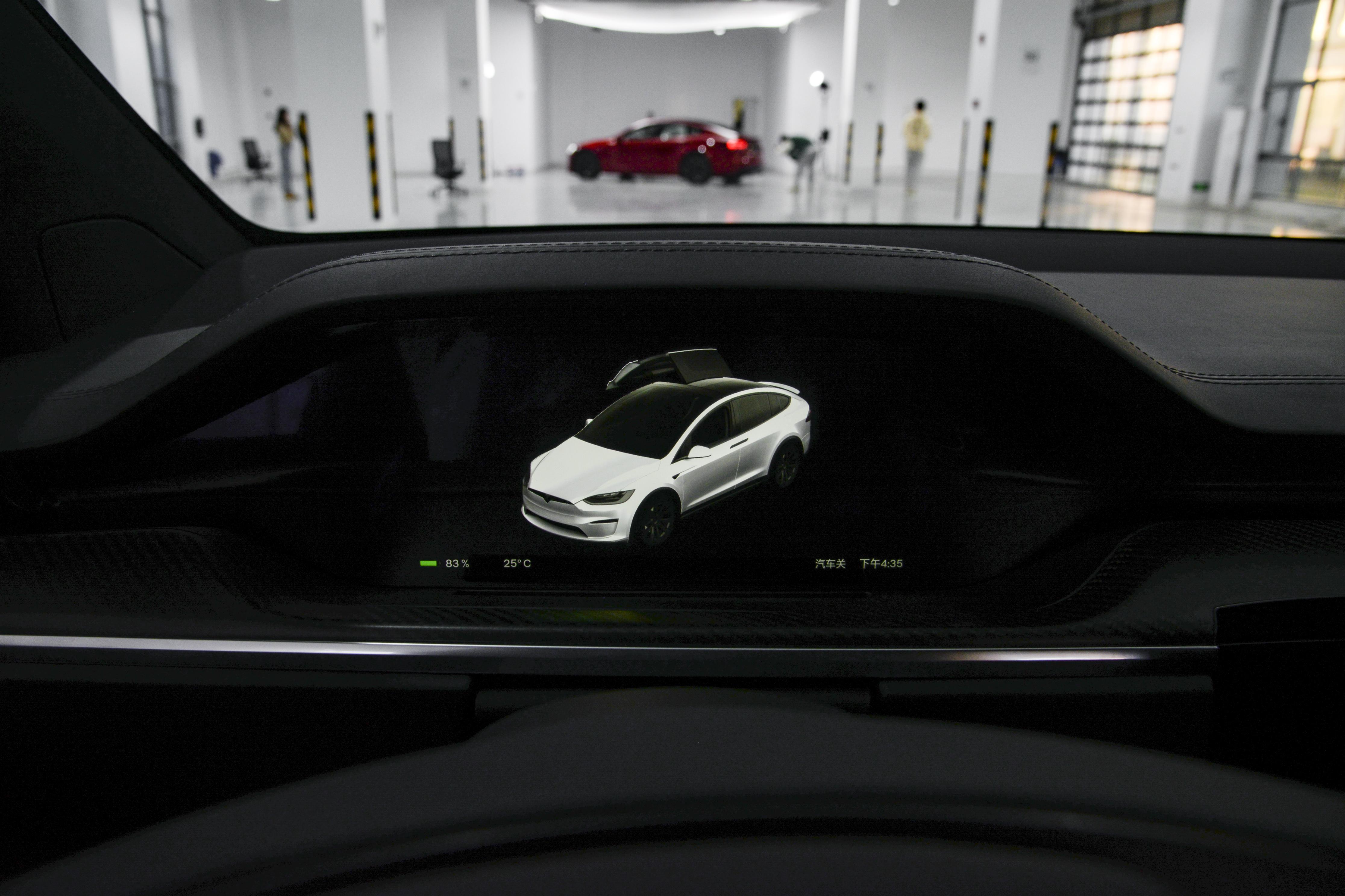 月均花费19874元，*款贷**买双电机四驱+700km续航的ModelX怎么样？