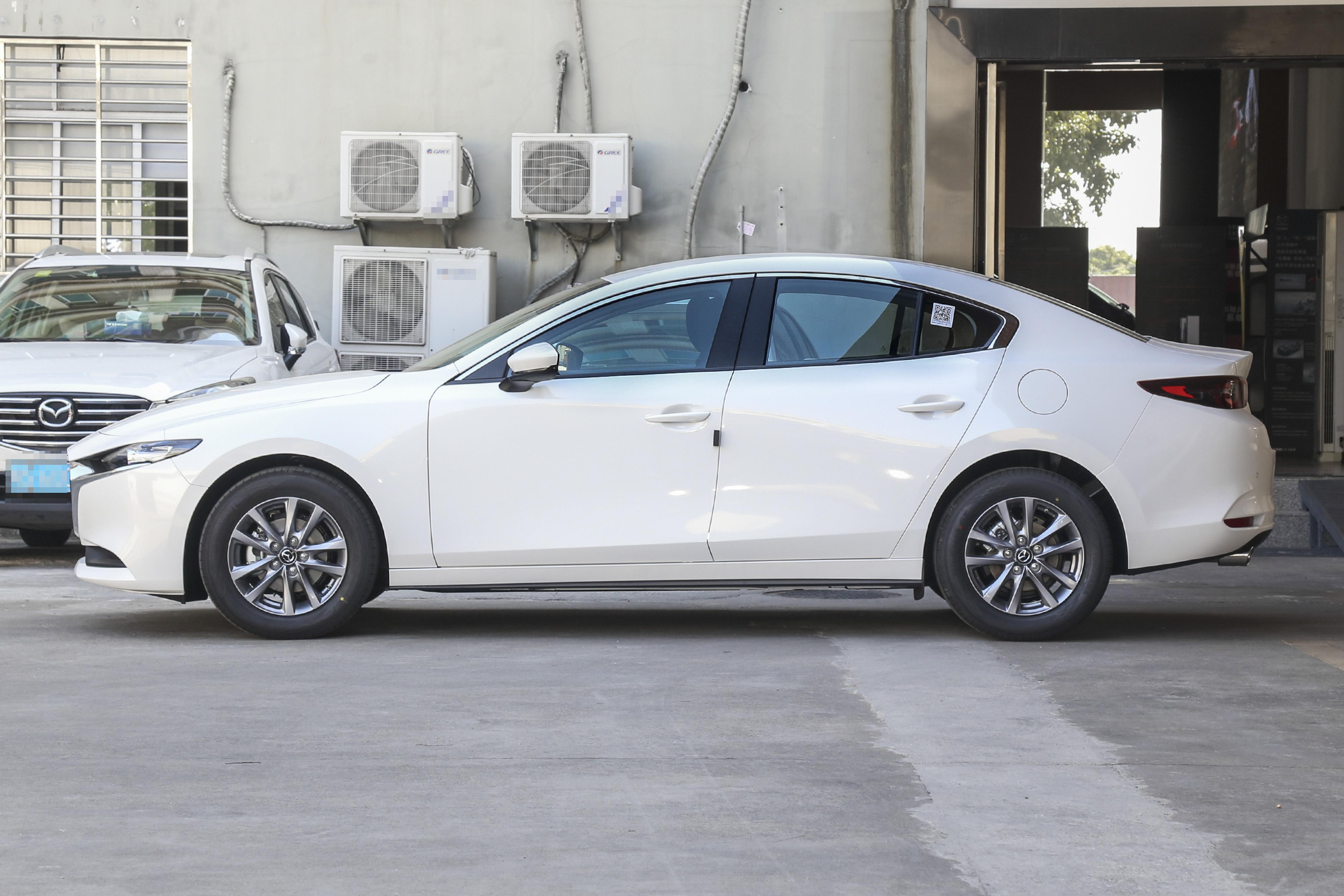 马自达3昂克赛拉2022款2.0落地价,马自达3昂克赛拉2022款2.0智擎版