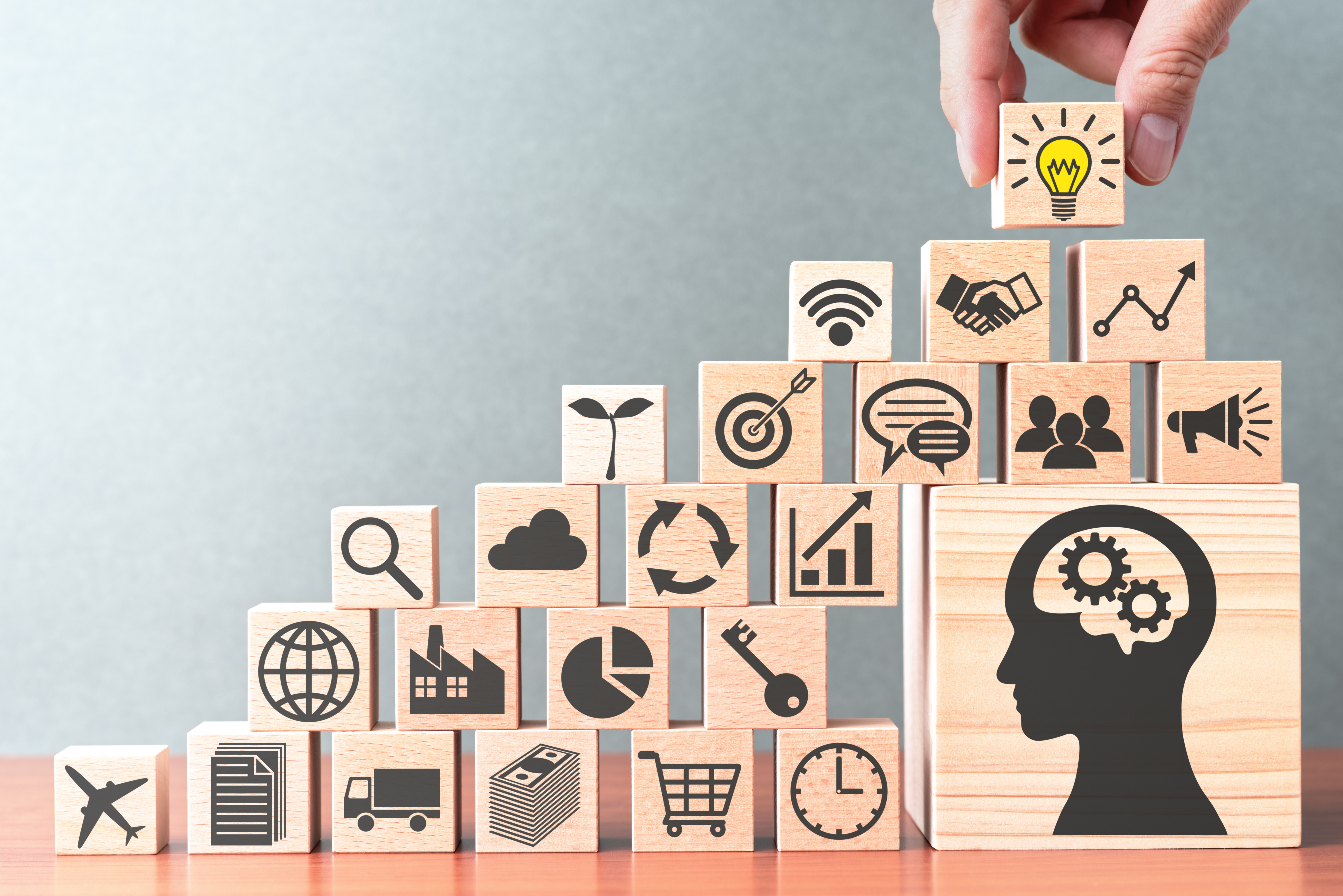 内容营销之父教你打造有趣的个人IP，6个步骤，现学现用