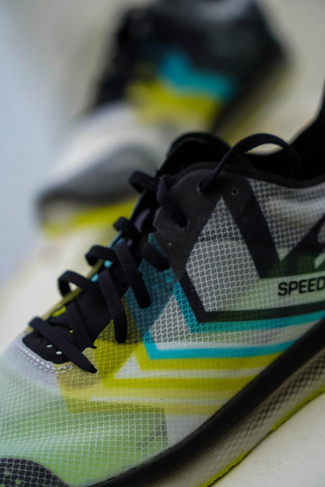 skechers斯凯奇gorunmaxroad6,斯凯奇skechers新年系列2024