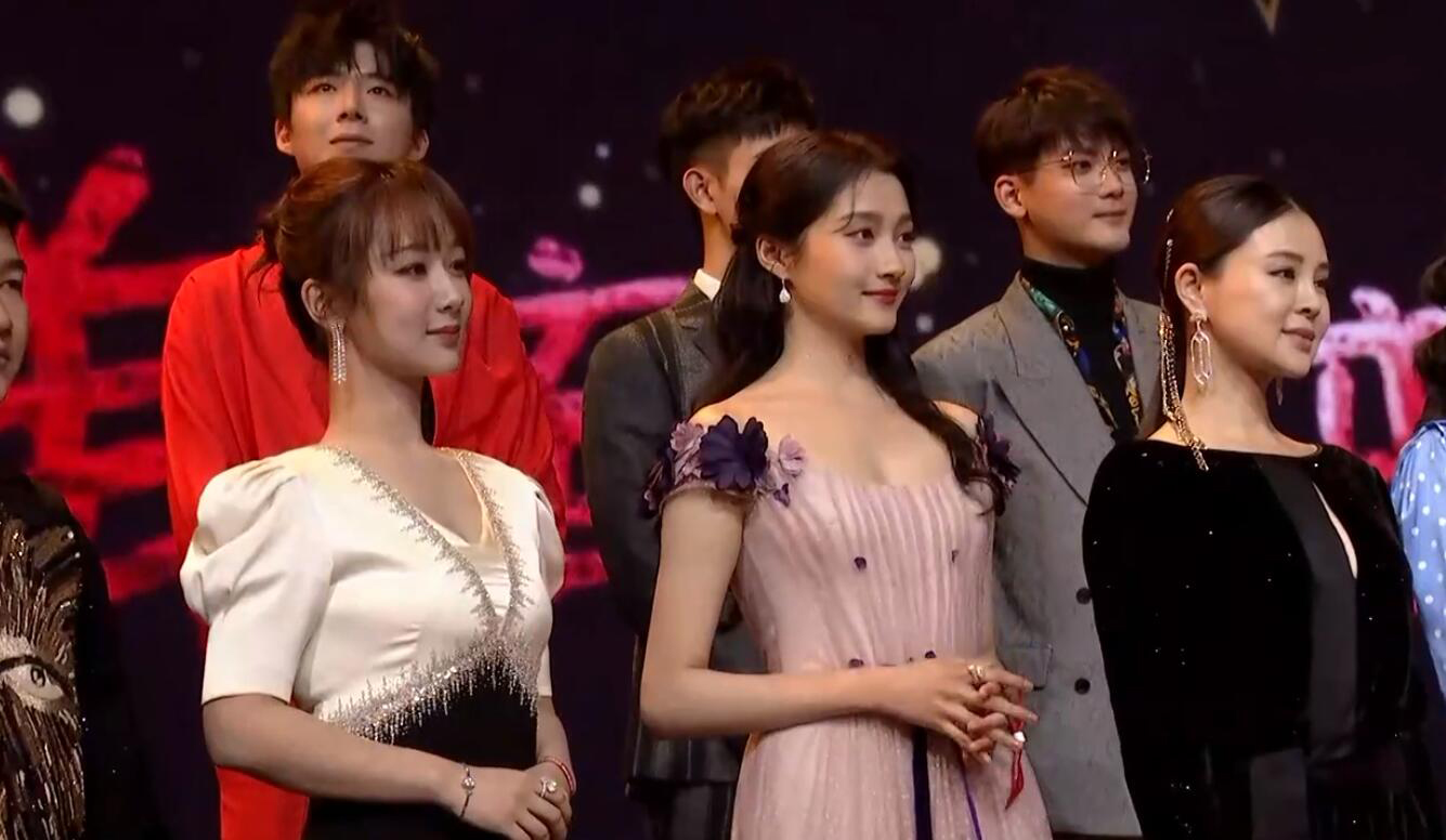 明星化妆师30斤化妆箱,从业十五年明星化妆师