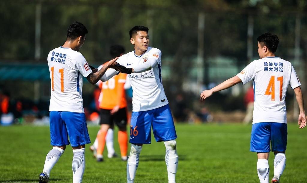 足球最强阵容11人韦世豪,中国最强11人韦世豪