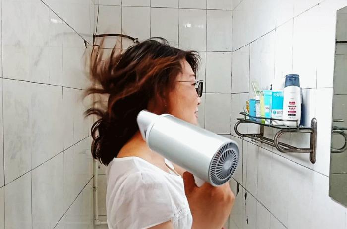 宿舍查出违禁品有什么处分,突击检查宿舍违禁品多会怎么样