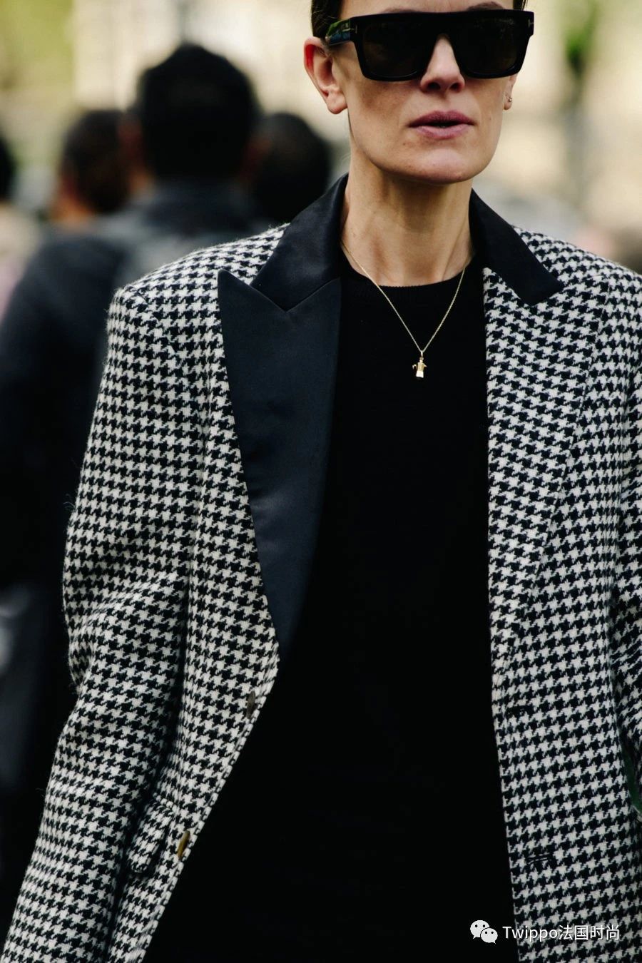 有文化的人应该怎么去说话,有文化的人该如何穿搭衣服