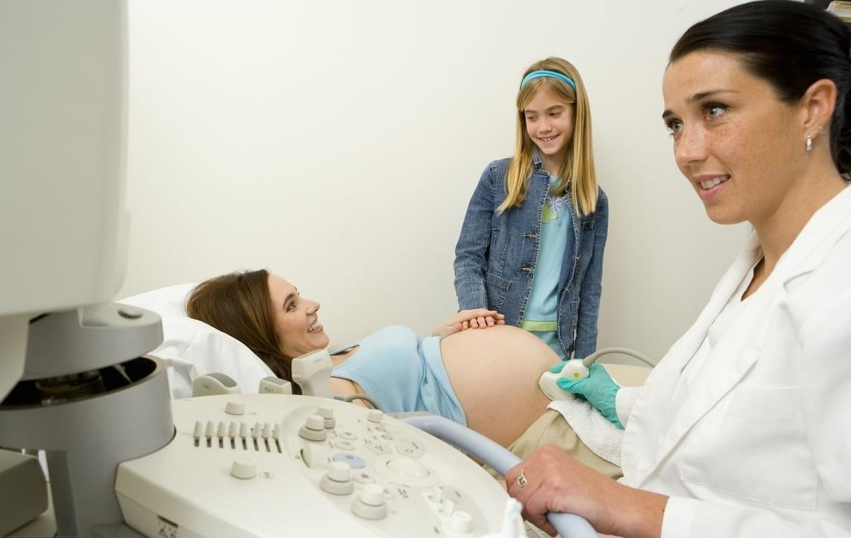 孕妈产检傻傻分不清B超和阴超,遭遇男医生,十分尴尬