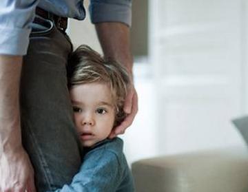 儿童聚光灯效应如何克服,孩子害怕聚光灯