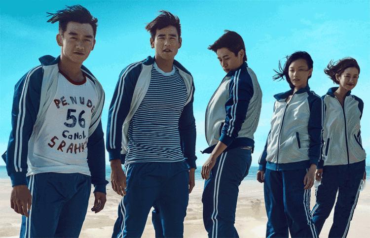 天价校服家长统一拒绝签字,学校强制要求买高价校服